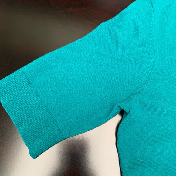 Anne Taylor. Short Sleeve Cardigan - Picture 4 of 6